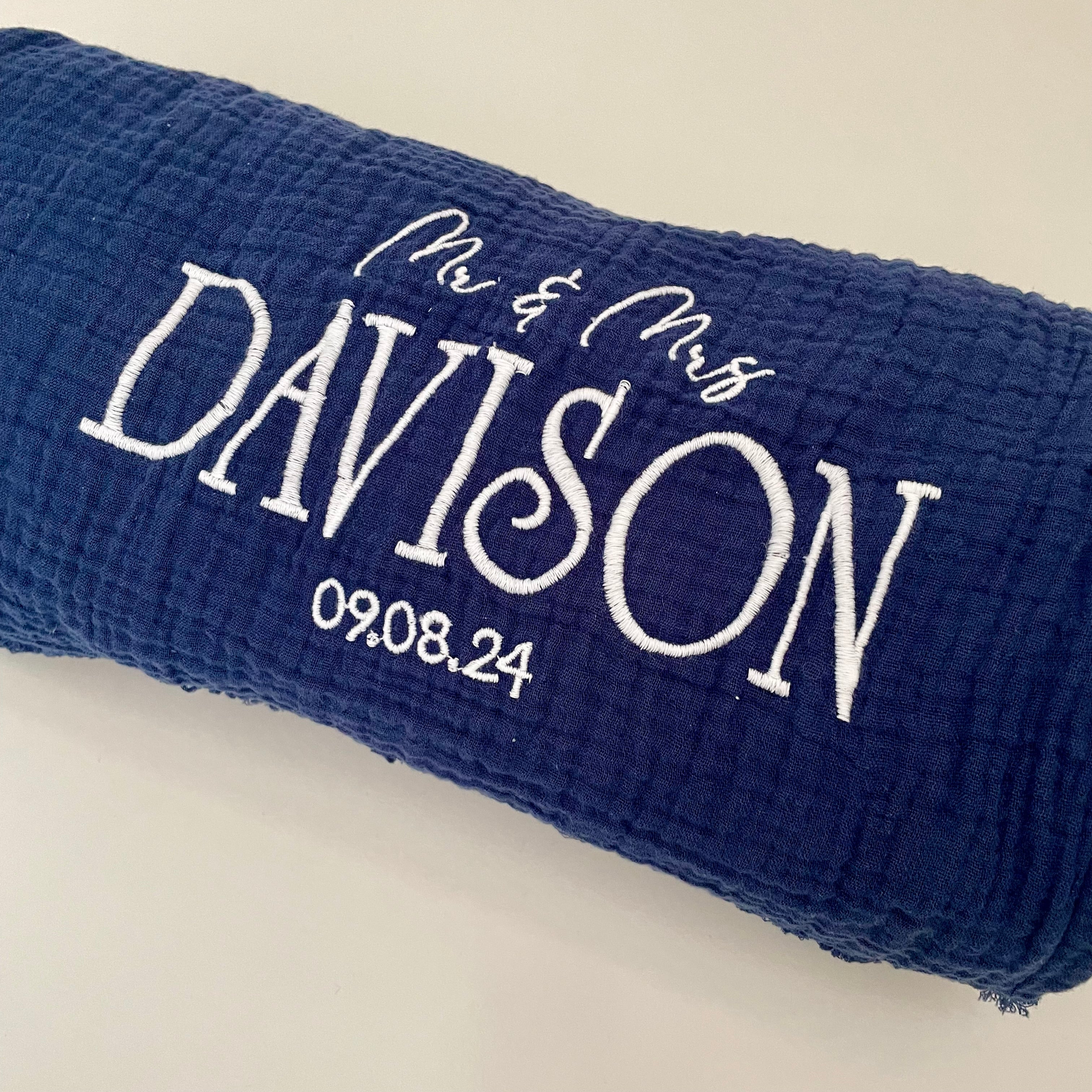 Adult Throw - Serif Wedding