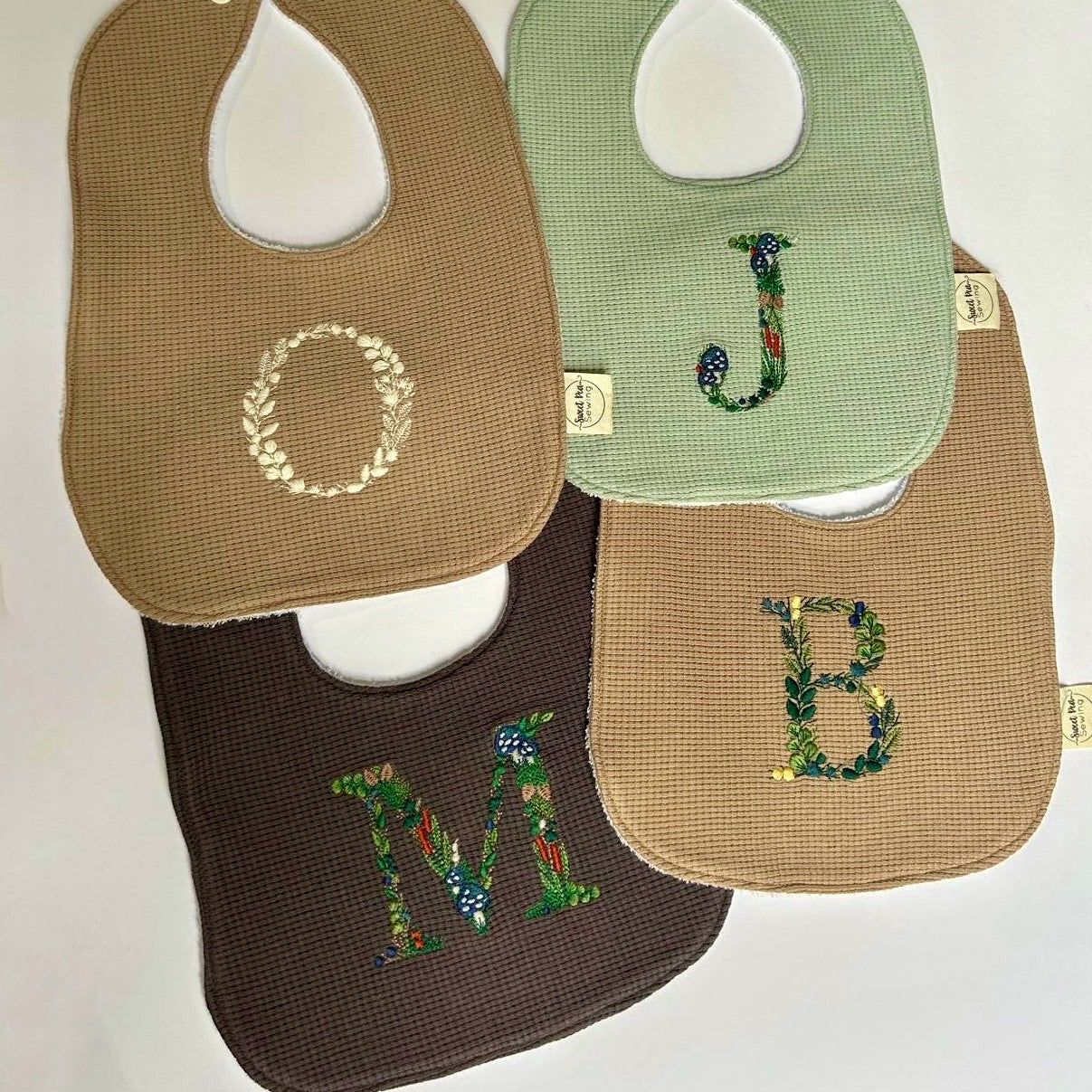 Bib - Initial