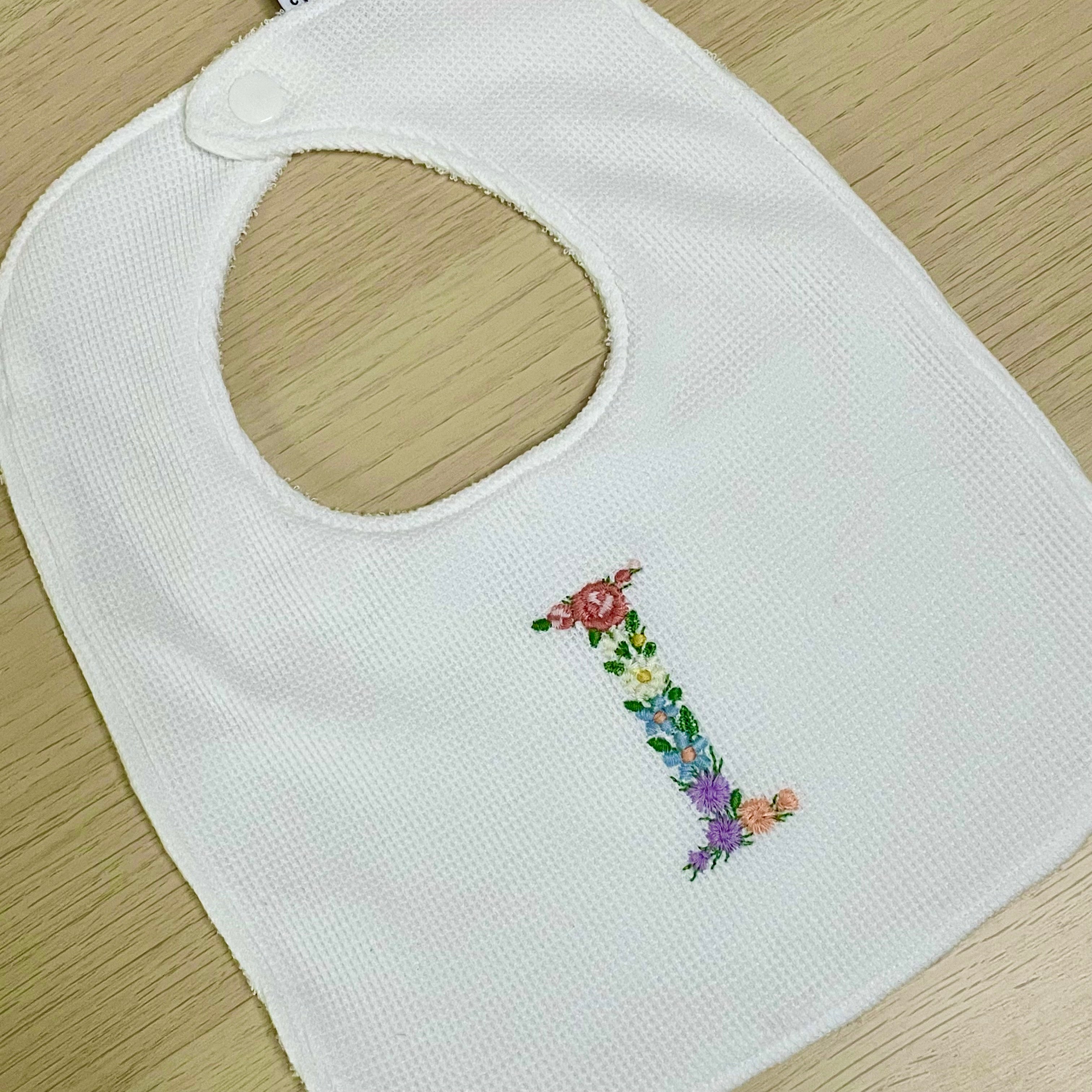 Bib - Initial